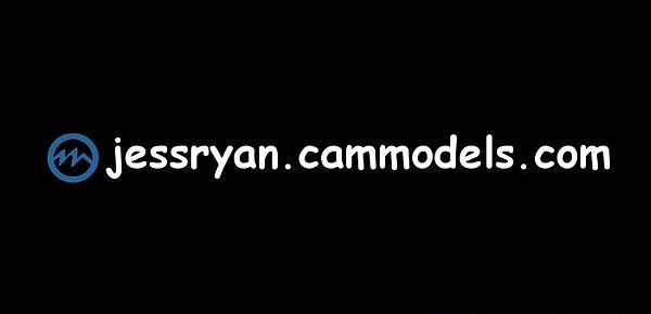  Milf Camgirl Jess Ryan Gives an Honest Dick Rating jessryan.manyvids.com